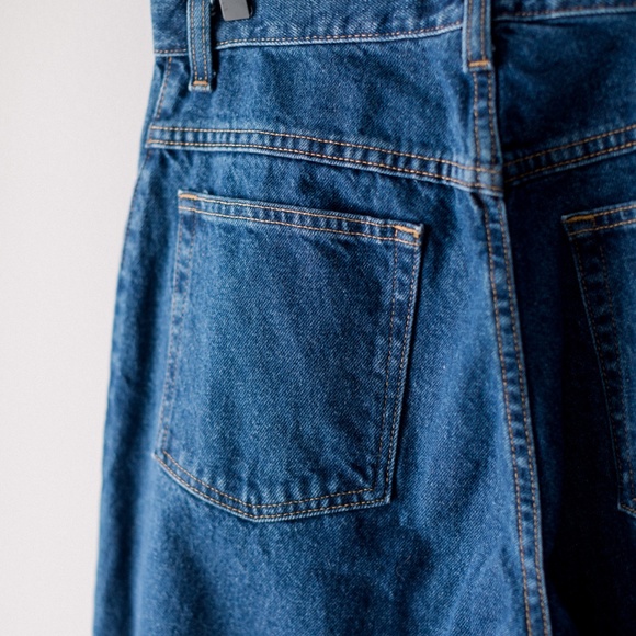 Vintage Women's L.L. Bean Relaxed Fit Jeans Size 12P - Picture 6 of 9